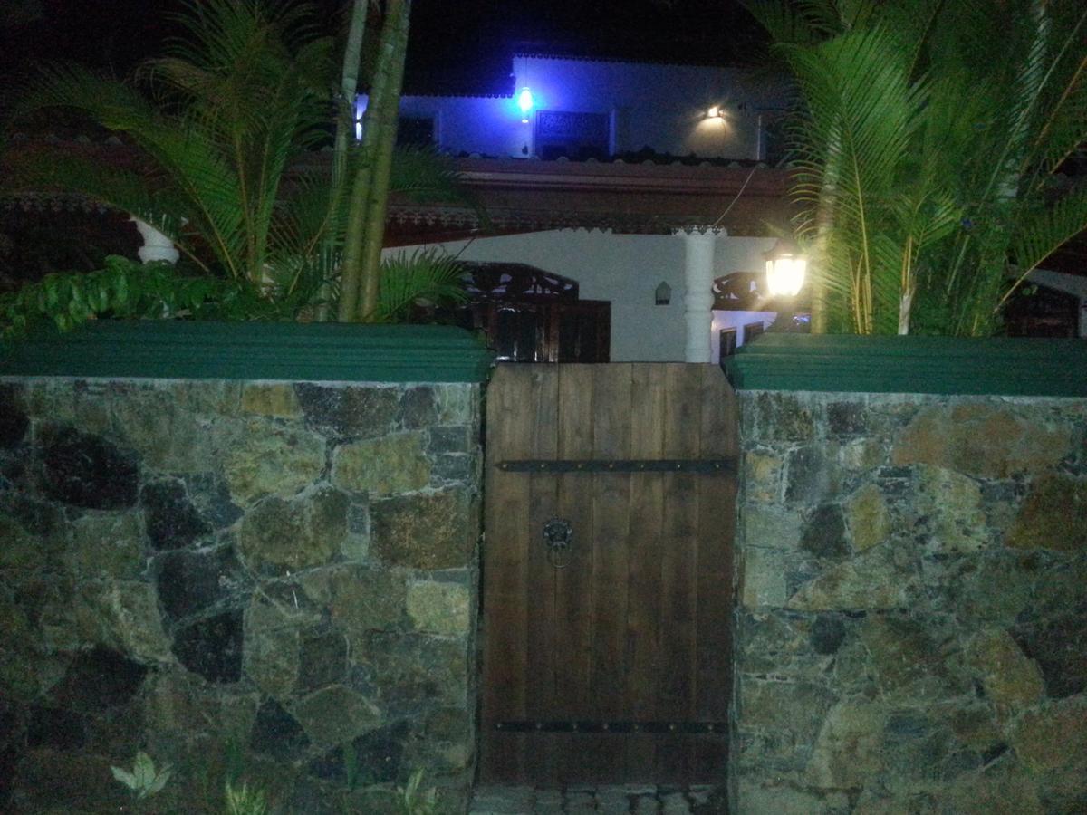 Shantha Surf Villa Weligama Buitenkant foto